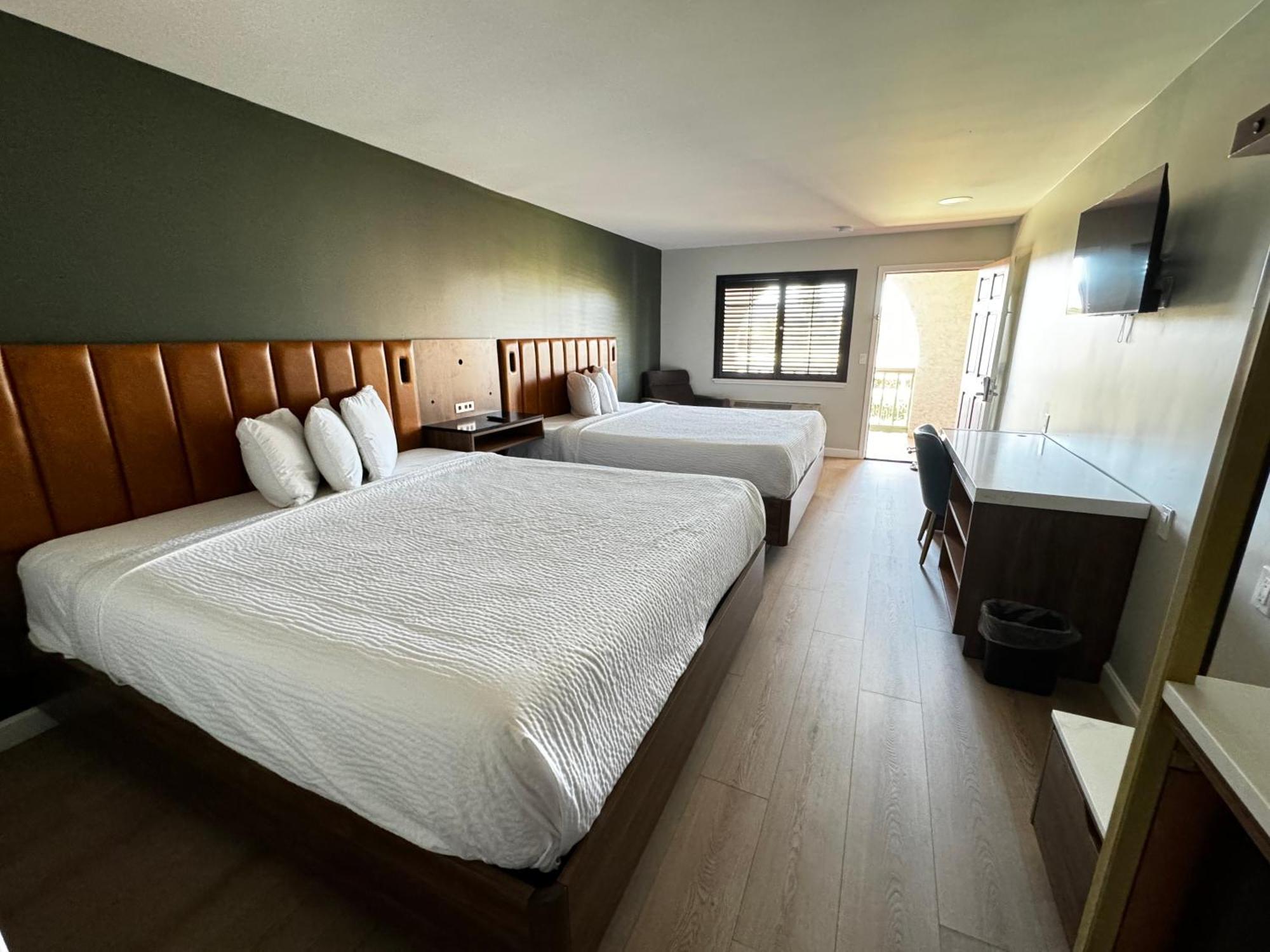 Surestay By Western Hotel Morgan Hill