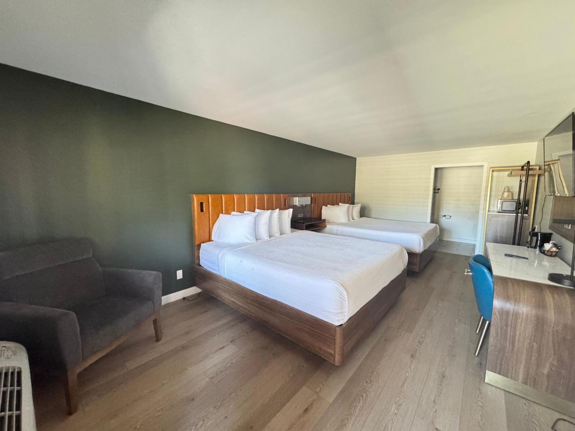 Hotel Surestay By Western Morgan Hill