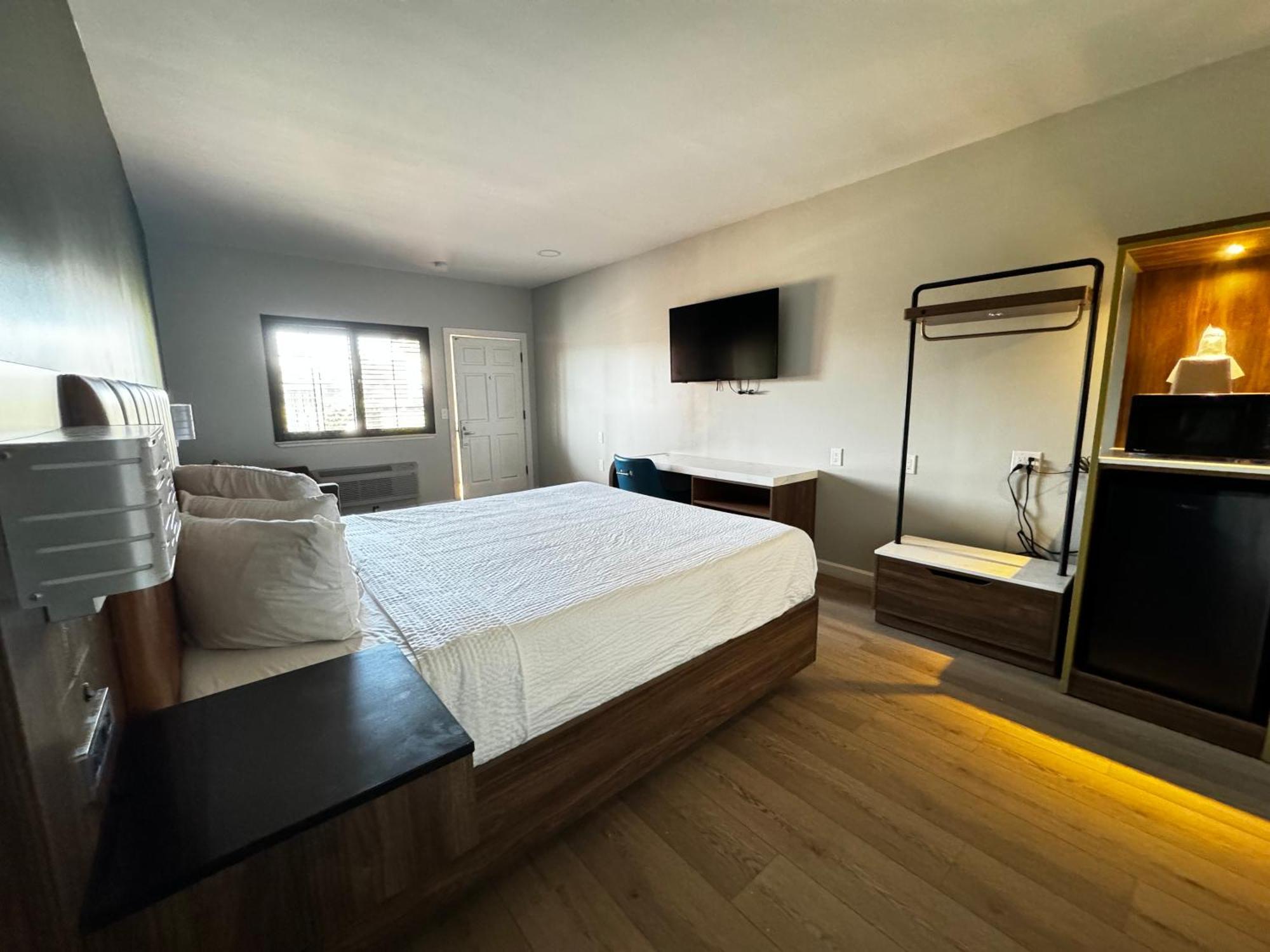 Surestay By Western Hotel 2*